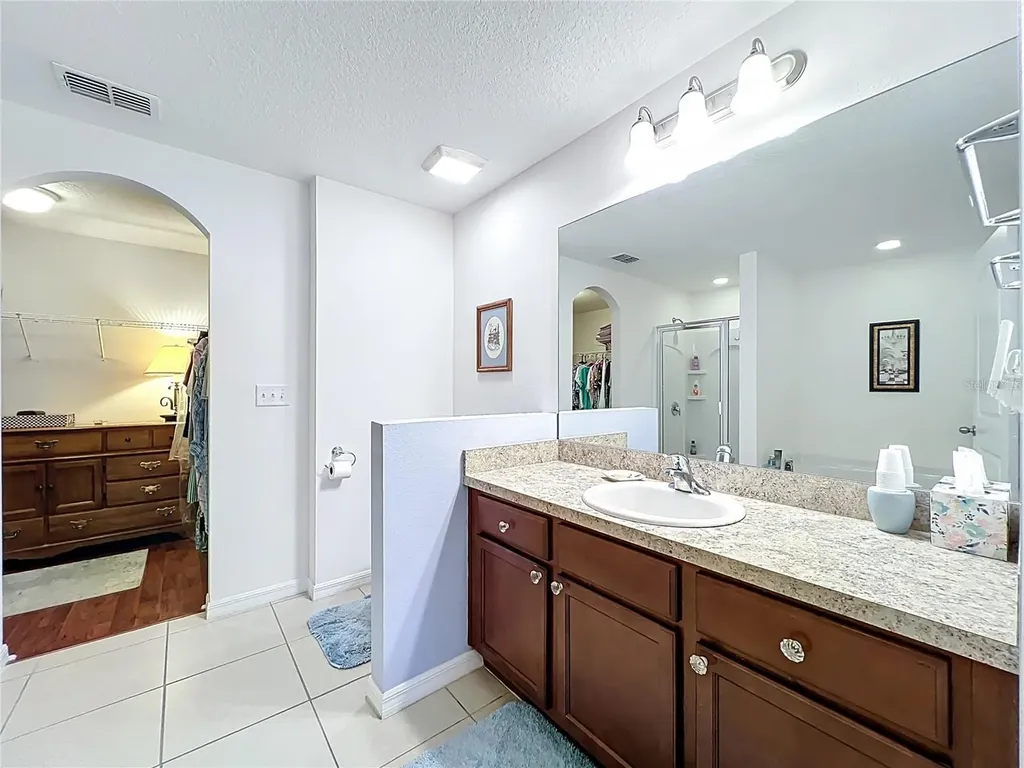 817 Laurel View Way Groveland FL 34736