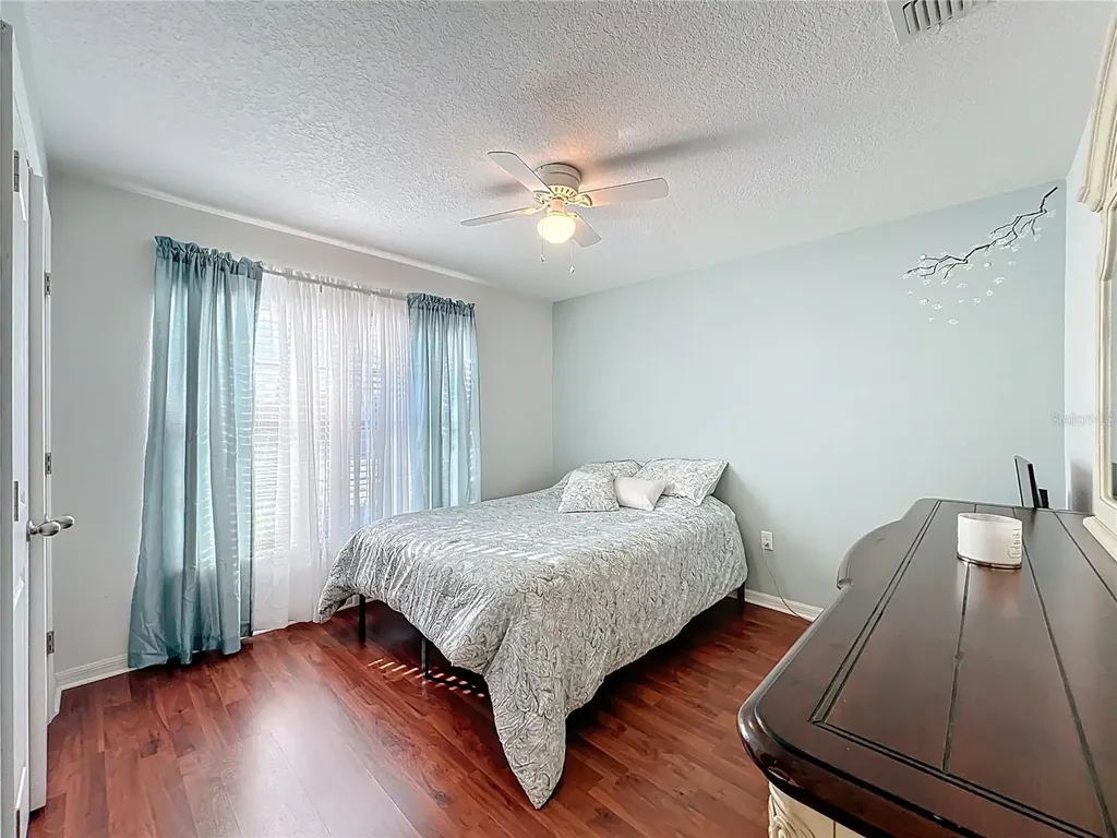 817 Laurel View Way Groveland FL 34736