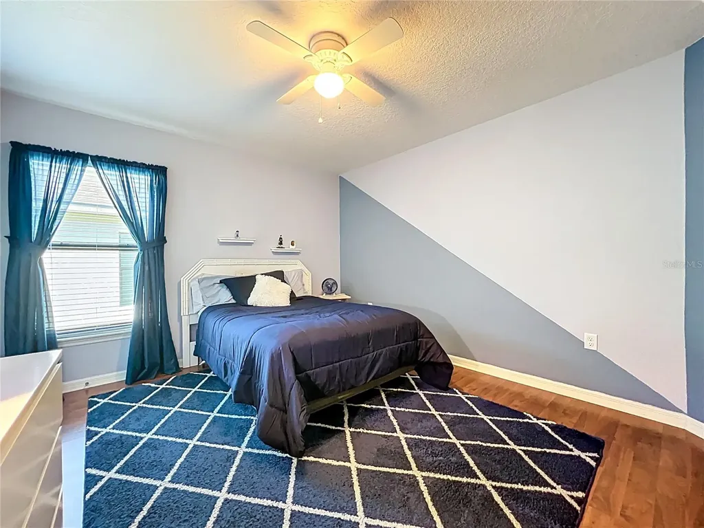 817 Laurel View Way Groveland FL 34736