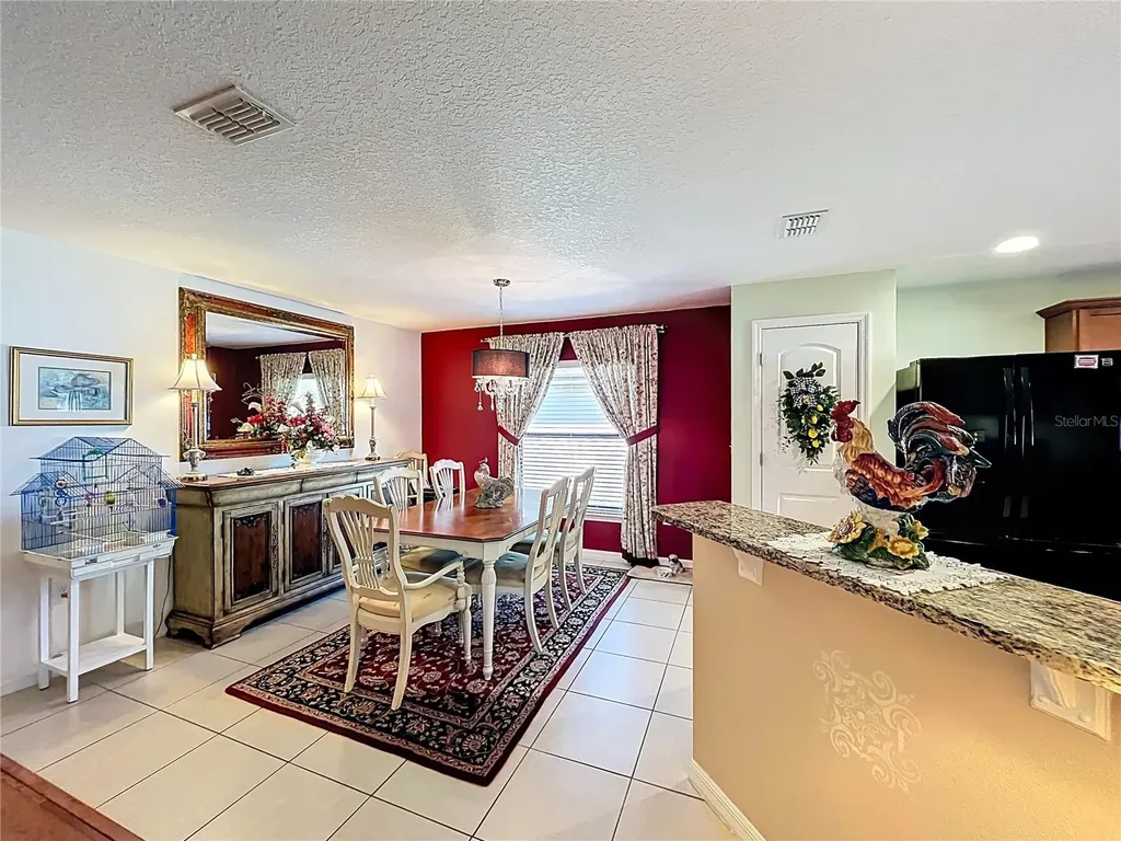 817 Laurel View Way Groveland FL 34736