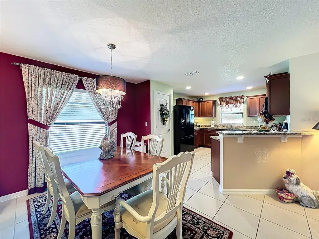 817 Laurel View Way Groveland FL 34736