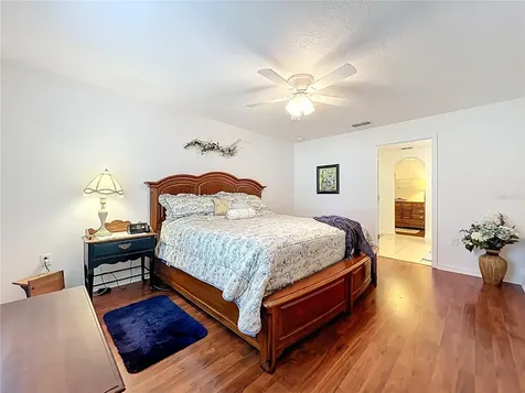 817 Laurel View Way Groveland FL 34736