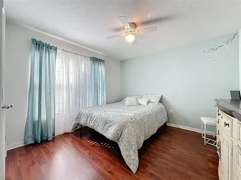 817 Laurel View Way Groveland FL 34736