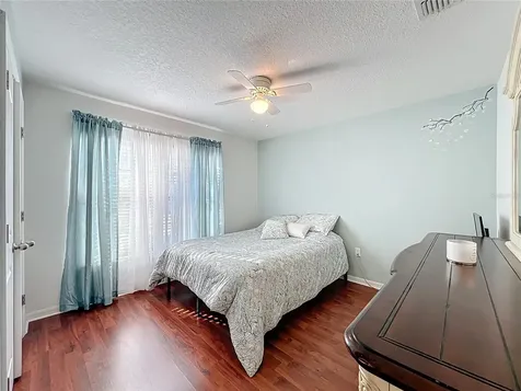 817 Laurel View Way Groveland FL 34736