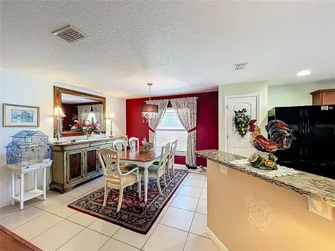 817 Laurel View Way Groveland FL 34736