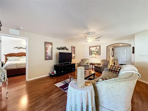 817 Laurel View Way Groveland FL 34736