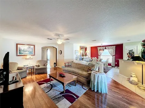 817 Laurel View Way Groveland FL 34736