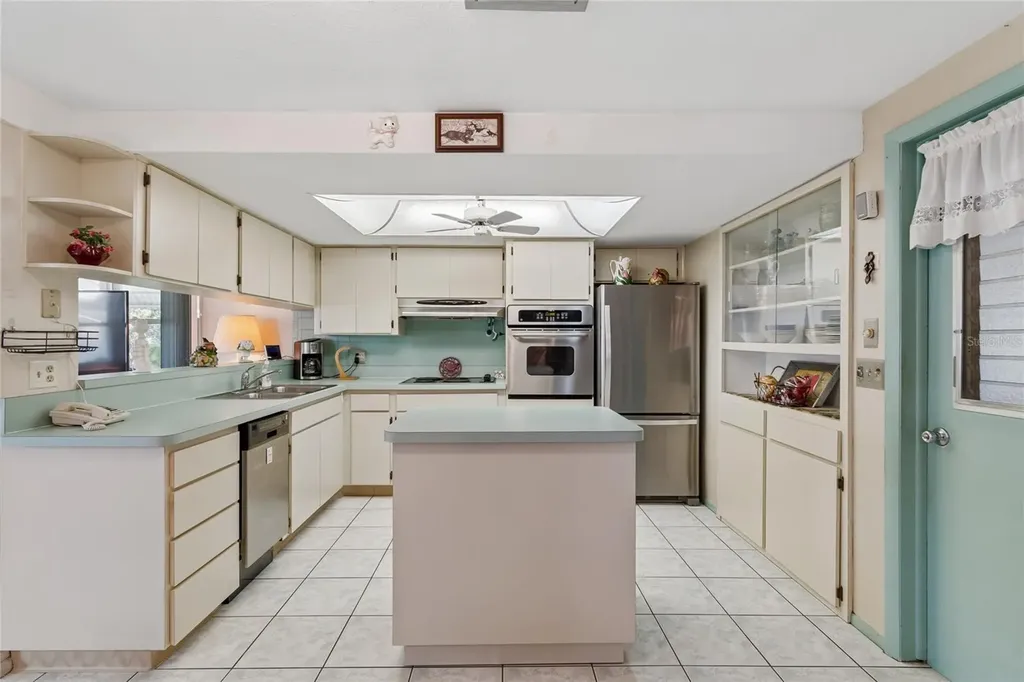 5810 Friedly Avenue New Port Richey FL 34652