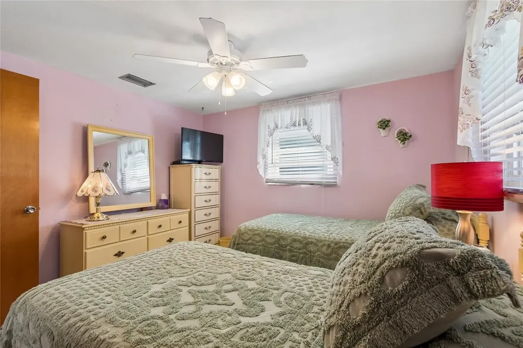 5810 Friedly Avenue New Port Richey FL 34652