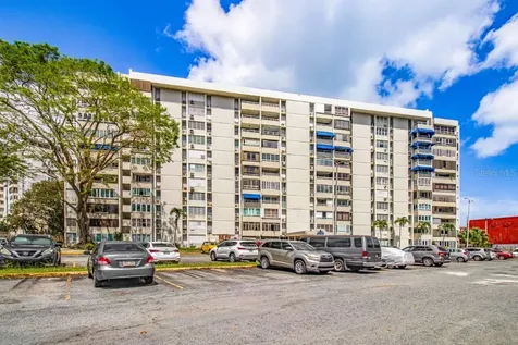 Cond. Laguna Gardens Ii 2 Avenue Laguna Carolina PR 00979