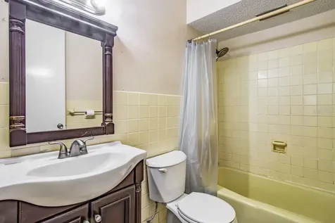 Cond. Laguna Gardens Ii 2 Avenue Laguna Carolina PR 00979
