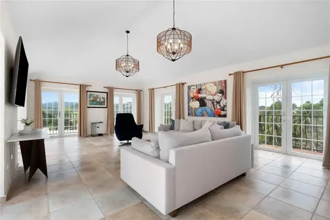 2 Sunset Boulevard Guaynabo PR 00969