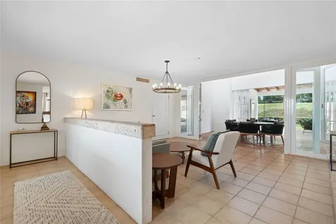 2 Sunset Boulevard Guaynabo PR 00969