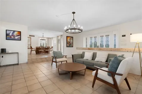 2 Sunset Boulevard Guaynabo PR 00969