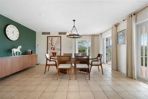 2 Sunset Boulevard Guaynabo PR 00969