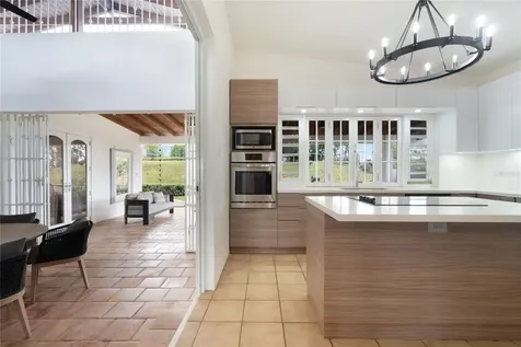 2 Sunset Boulevard Guaynabo PR 00969