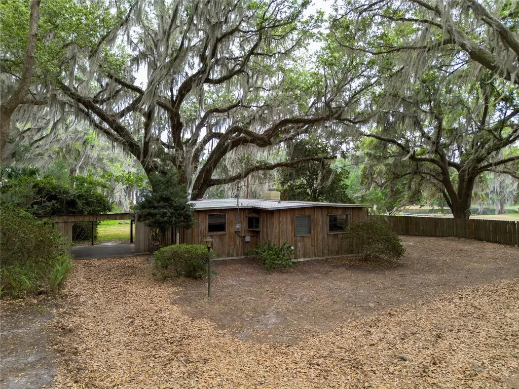7305 NE 222nd Street Melrose FL 32666
