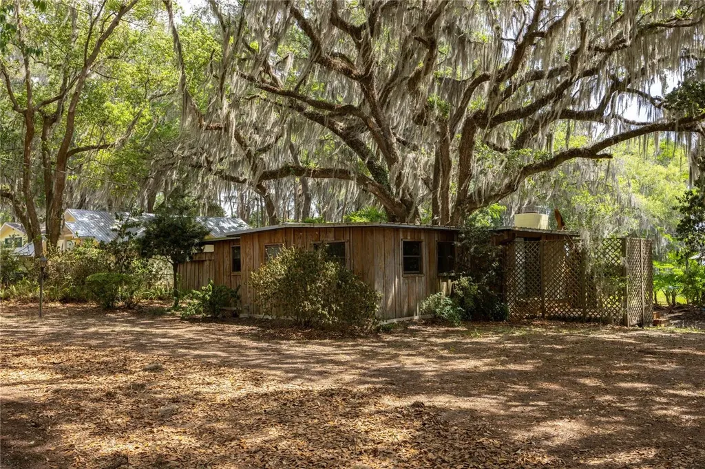 7305 NE 222nd Street Melrose FL 32666