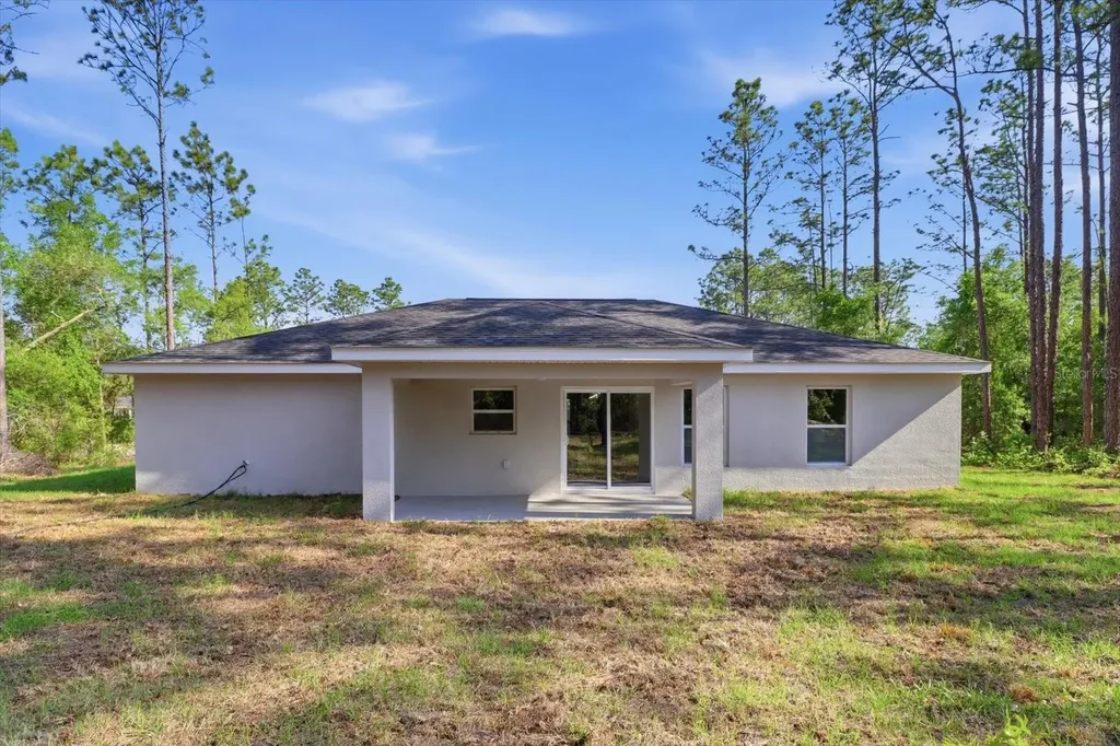 1940 W Quaker Lane Citrus Springs FL 34434
