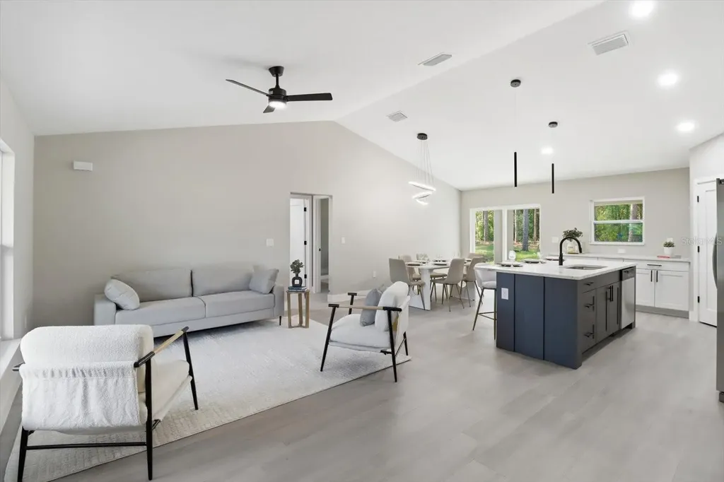1940 W Quaker Lane Citrus Springs FL 34434