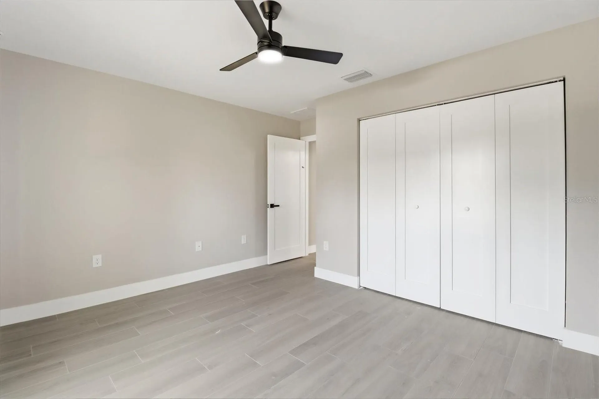 1940 W Quaker Lane Citrus Springs FL 34434