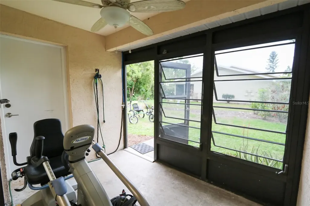 323 Knottwood Court Sun City Center FL 33573