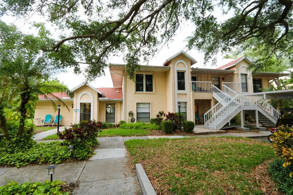 323 Knottwood Court Sun City Center FL 33573