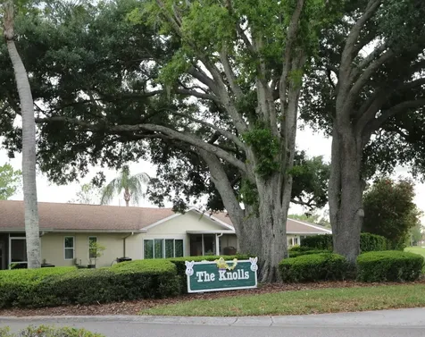 323 Knottwood Court Sun City Center FL 33573