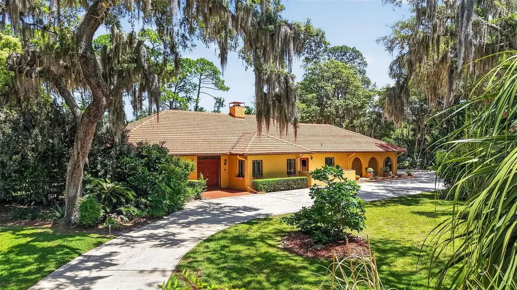 1109 Elysium Boulevard Mount Dora FL 32757
