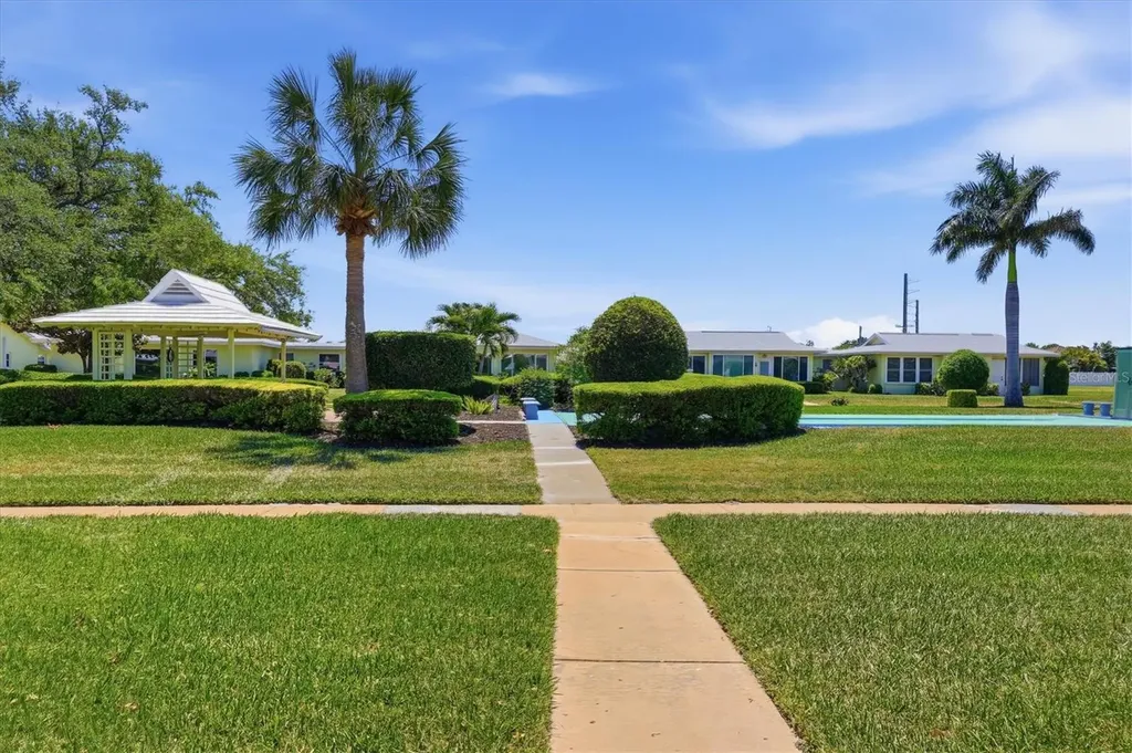 7003 10th Avenue W Bradenton FL 34209