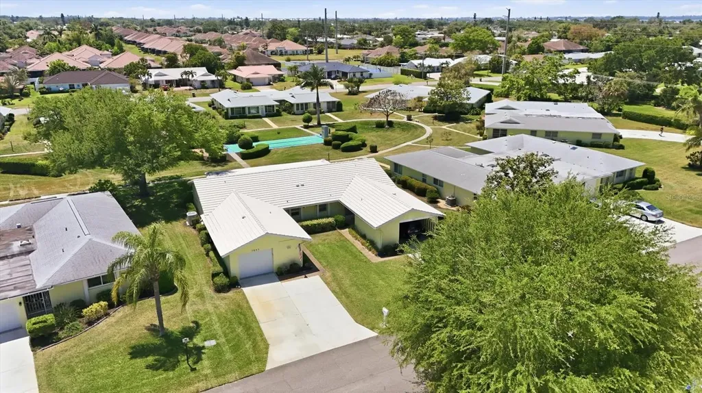 7003 10th Avenue W Bradenton FL 34209