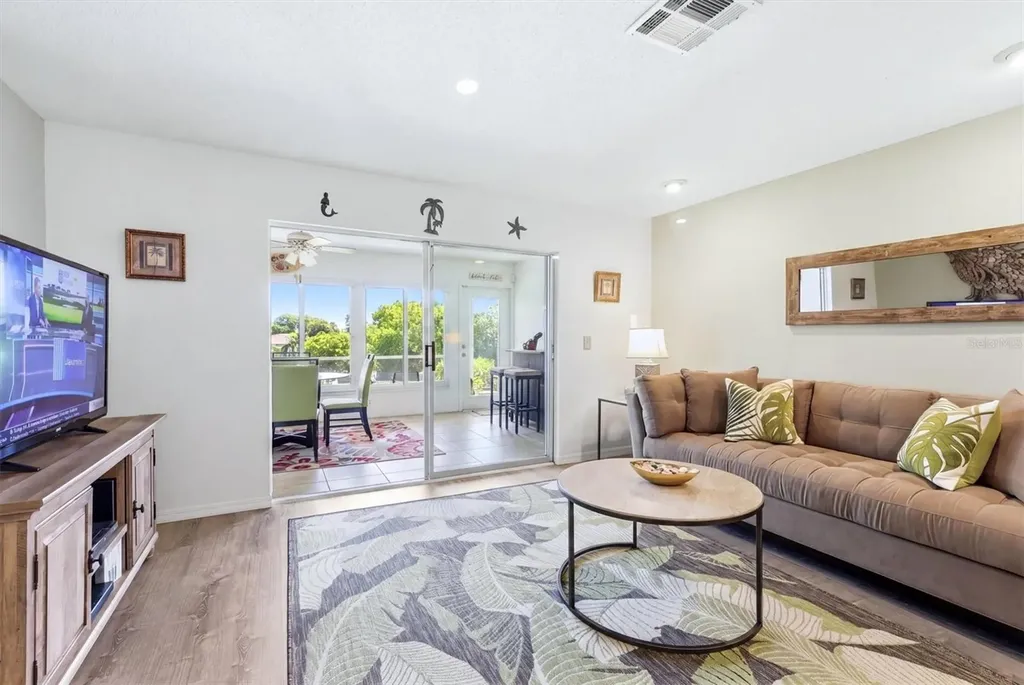 7003 10th Avenue W Bradenton FL 34209