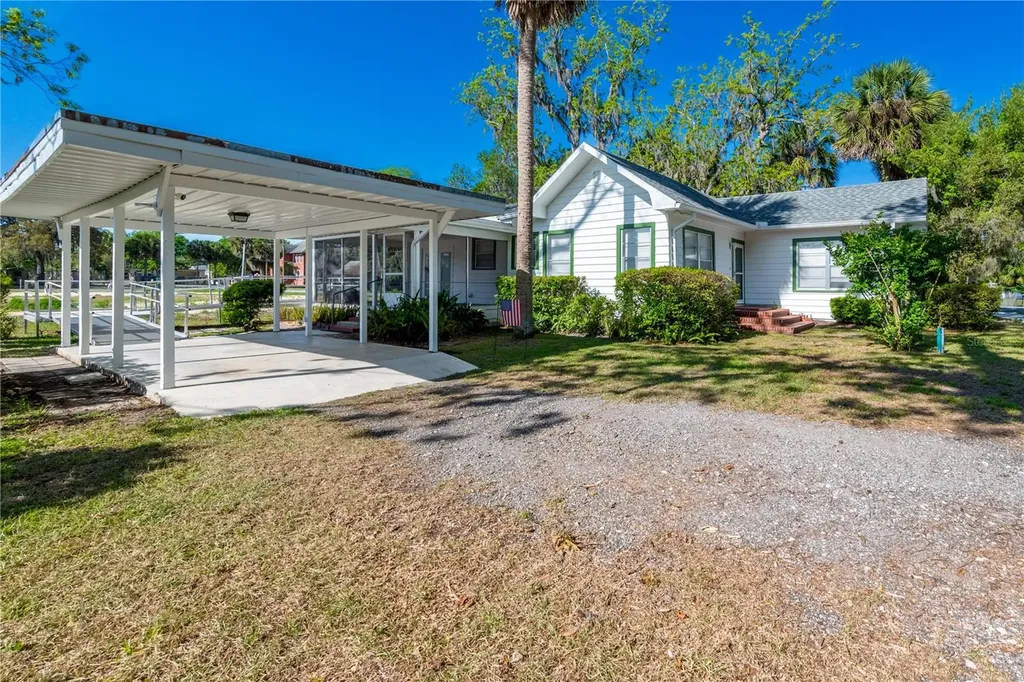 25749 SW 1st Avenue Newberry FL 32669