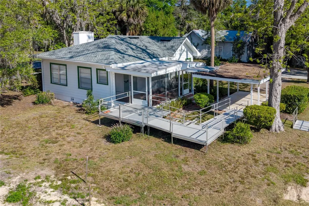 25749 SW 1st Avenue Newberry FL 32669