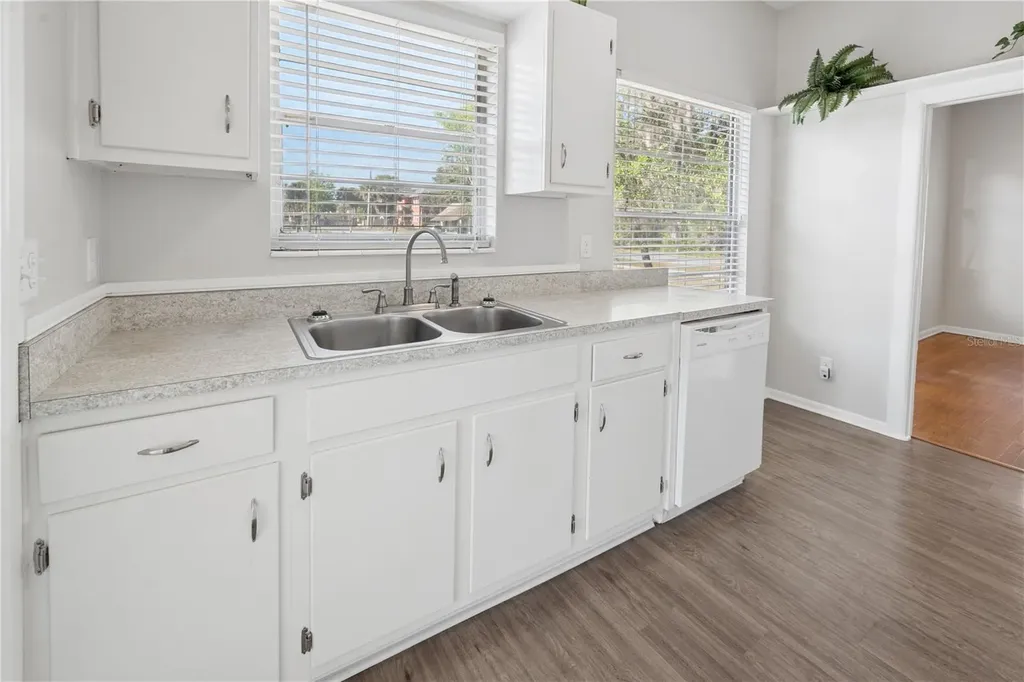 25749 SW 1st Avenue Newberry FL 32669