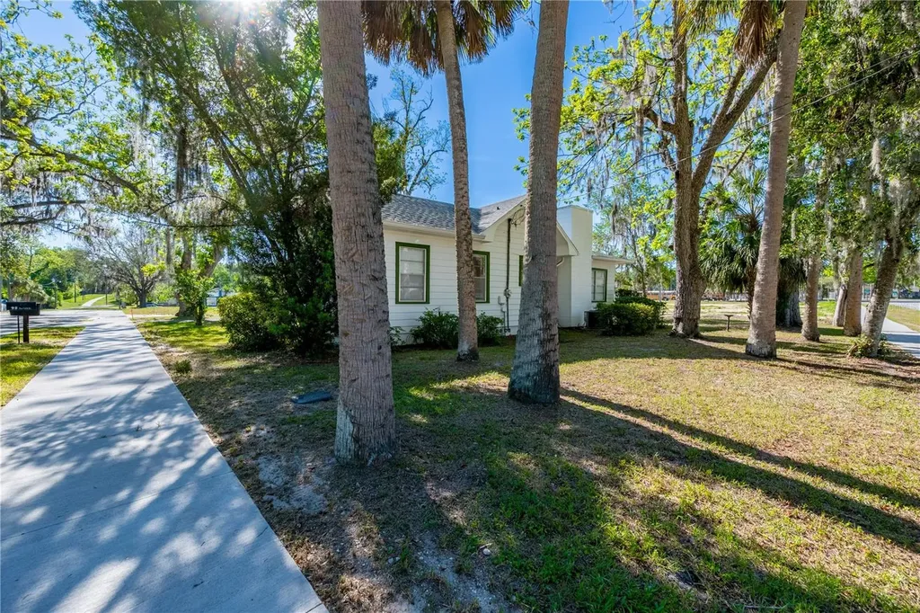 25749 SW 1st Avenue Newberry FL 32669
