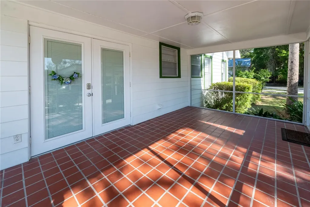 25749 SW 1st Avenue Newberry FL 32669