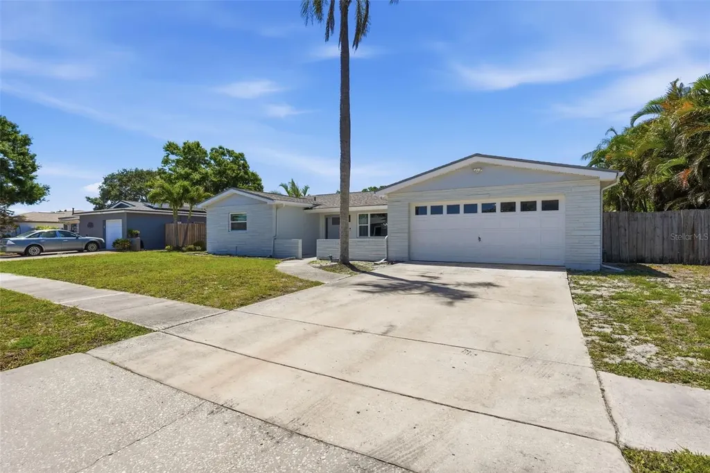 9276 N 79th Avenue Seminole FL 33777