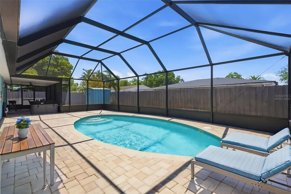 9276 N 79th Avenue Seminole FL 33777