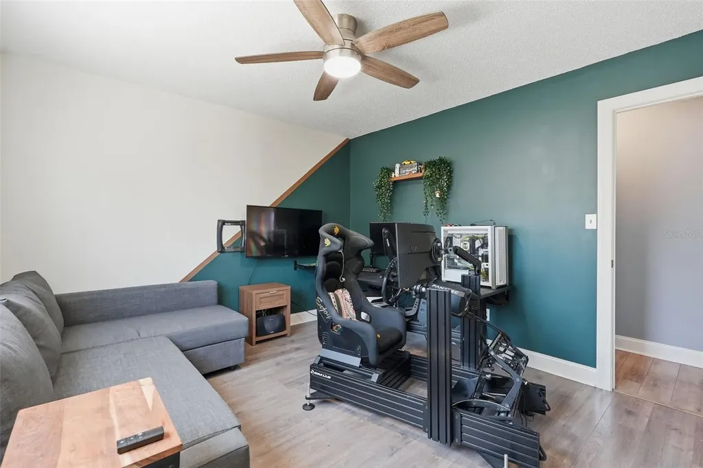 9276 N 79th Avenue Seminole FL 33777