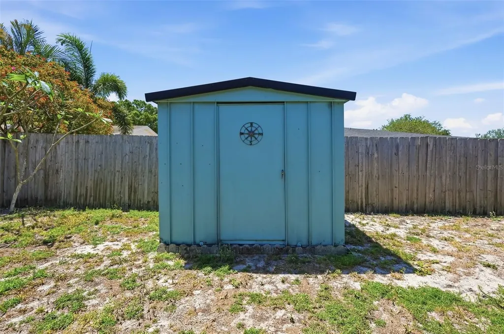 9276 N 79th Avenue Seminole FL 33777