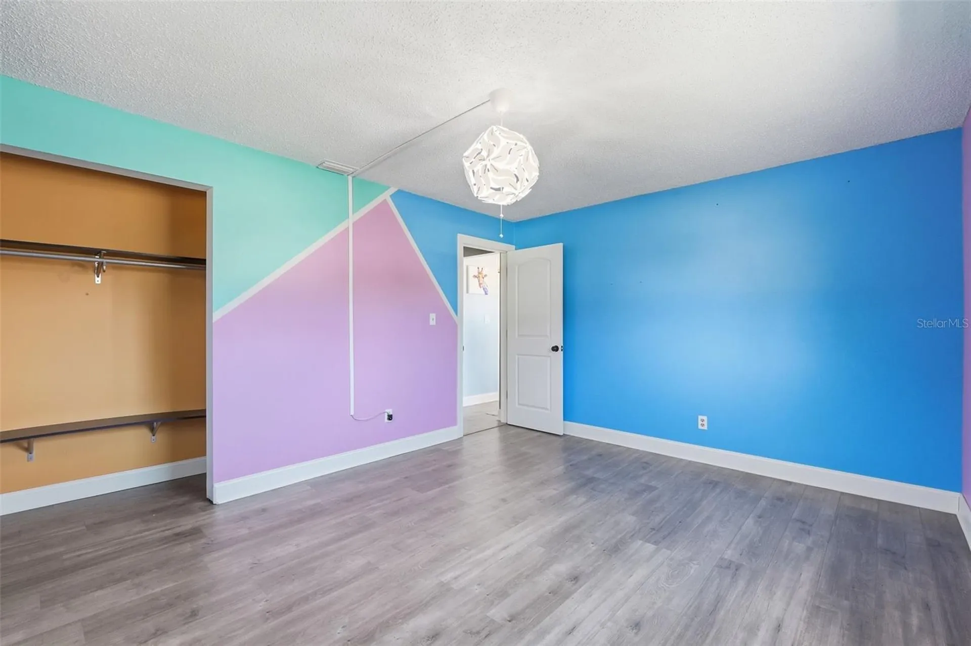 9276 N 79th Avenue Seminole FL 33777