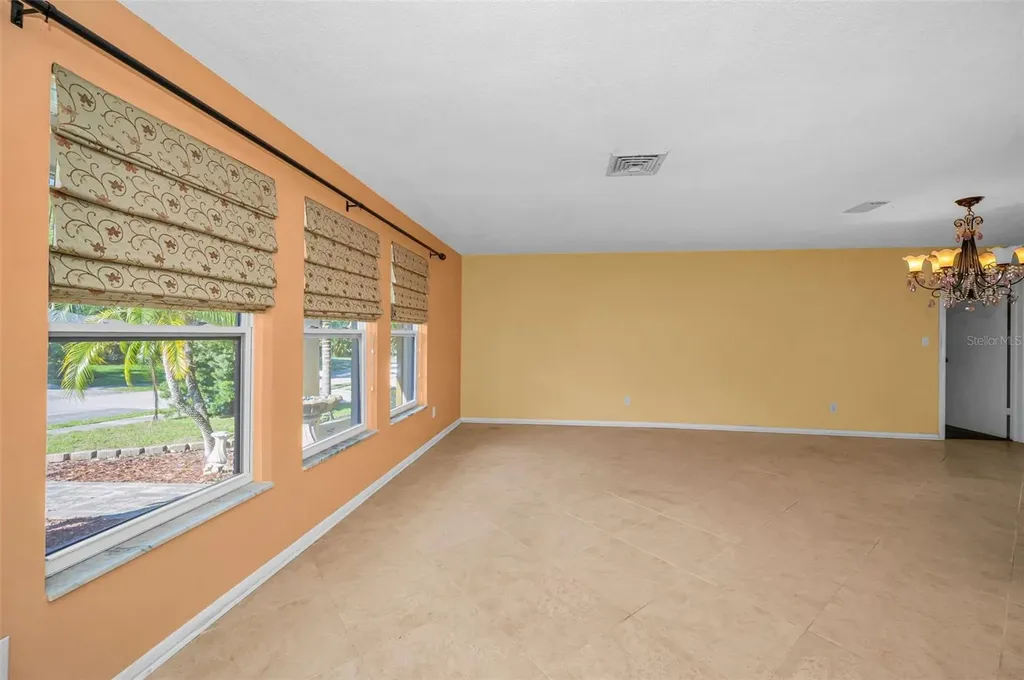 760 Village Way Palm Harbor FL 34683