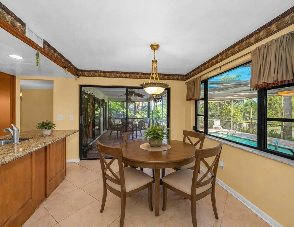 760 Village Way Palm Harbor FL 34683