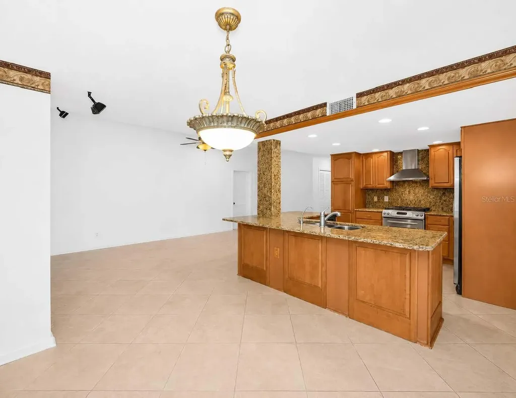 760 Village Way Palm Harbor FL 34683