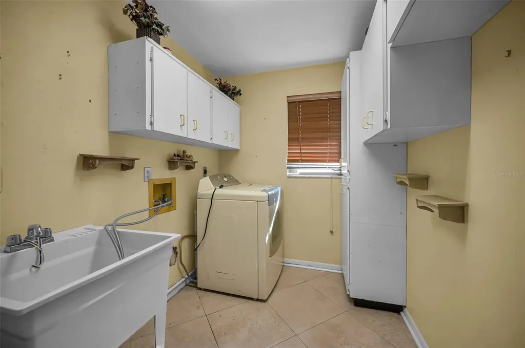 760 Village Way Palm Harbor FL 34683