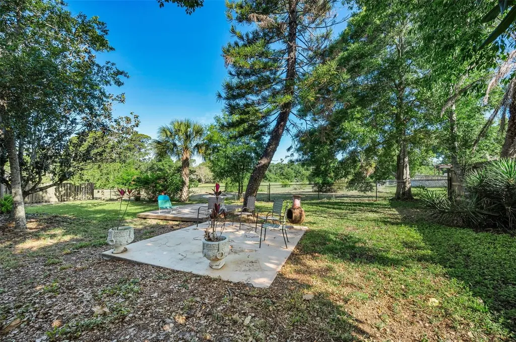 760 Village Way Palm Harbor FL 34683