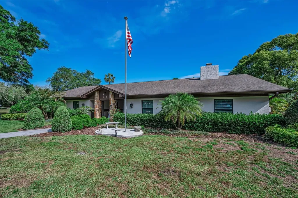 760 Village Way Palm Harbor FL 34683