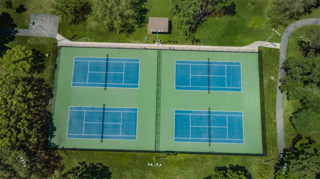 760 Village Way Palm Harbor FL 34683