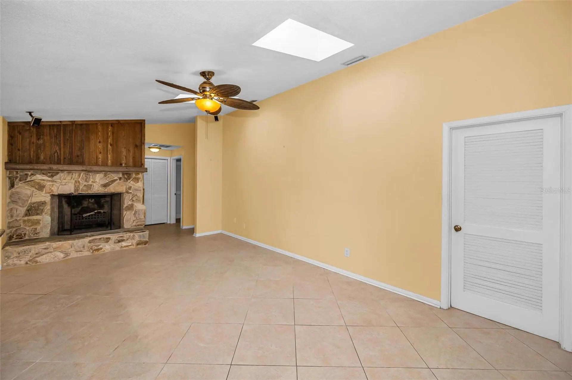 760 Village Way Palm Harbor FL 34683